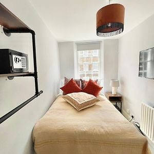 Kamer met een King Size Bed